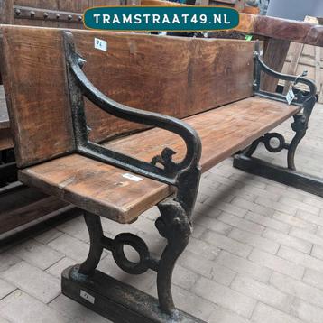 tuinbank / schoolbank / klapbank / bureau / lessenaar /tafel beschikbaar voor biedingen