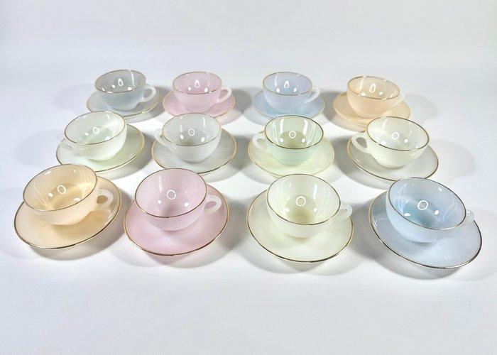 Arcopal - Theekopjesset voor 12 personen - Harlequin -, Antiek en Kunst, Kunst | Designobjecten