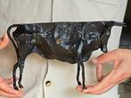 after Picasso - Sculpture, Kubistische bronzen stier - 14 cm