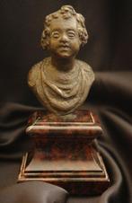 Sculpture, A Venetian Renaissance Bronze Bust of a Putto -, Antiek en Kunst