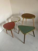 Set bijzettafels - ABS, Hout - Vier vintage bijzettafel