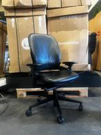 Steelcase Leap V2 - Leren Bureaustoel - Full Option, Ergonomisch, Bureaustoel, Zo goed als nieuw, Zwart
