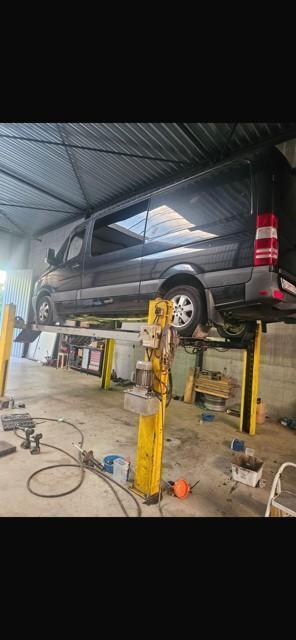 HERSTELLINGEN/ONDERHOUD AUTOS VRACHTWAGENS BESTELWAGENS beschikbaar voor biedingen