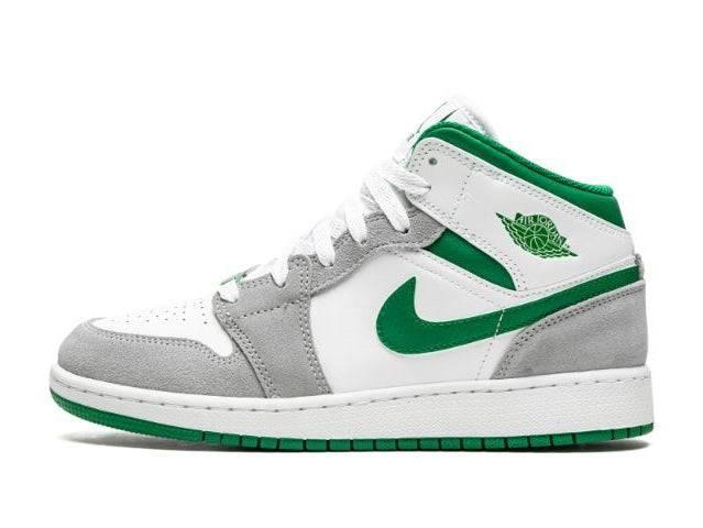 Air Jordan 1 Mid SE Pine Green - Maat 39 EU, Kleding | Heren, Schoenen, Ophalen of Verzenden