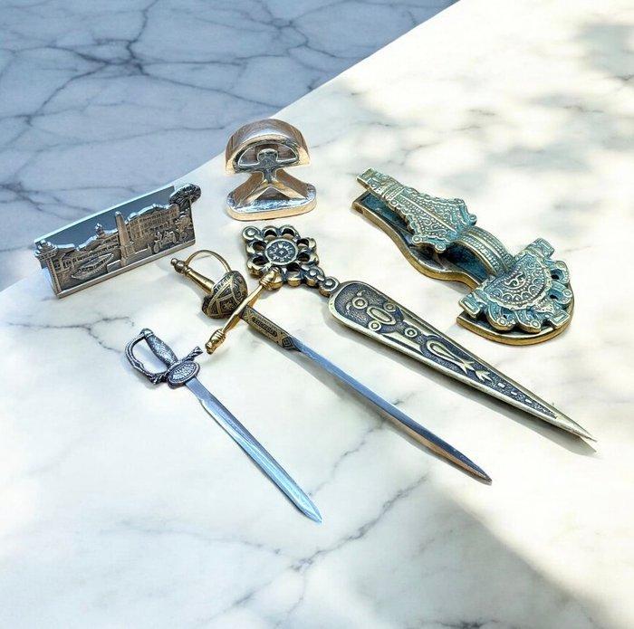 Themacollectie - Kantoorartikelen - Papierknipper -, Antiquités & Art, Antiquités | Jouets