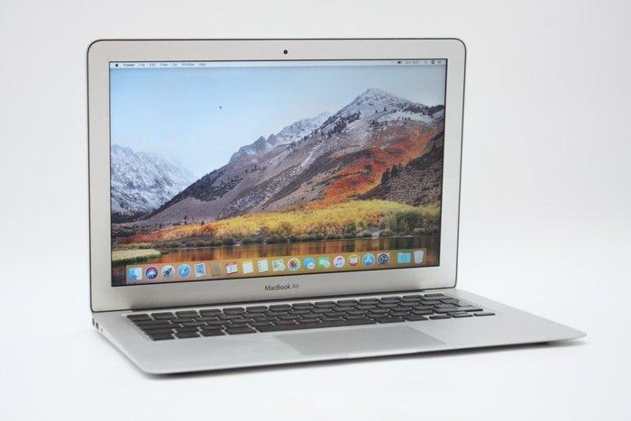 Apple Museum Piece: MacBook Air 13 inch (Late 2010) |, Games en Spelcomputers, Spelcomputers | Overige Accessoires