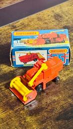 Matchbox 1:64 - Modelauto - Matchbox No.51 Combine Harvester, Nieuw