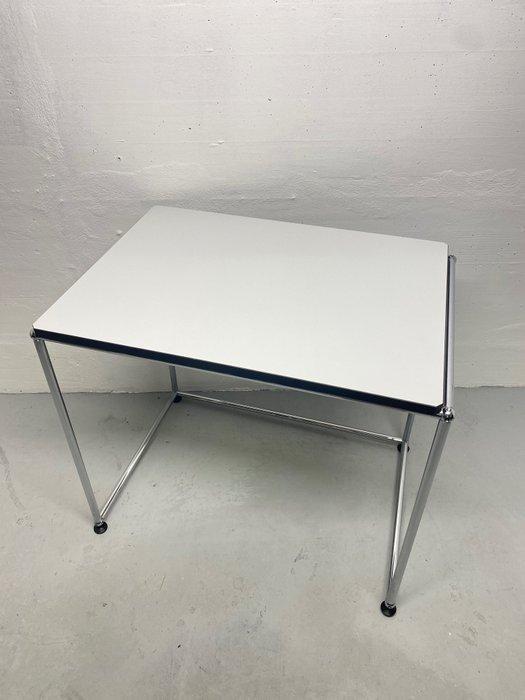 USM Haller - Fritz Haller - Bureau - Staal, Laminaat, Antiek en Kunst, Antiek | Meubels | Stoelen en Sofa's