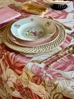 Geprint tafelkleed met een denkbeeldige tuin voor grote