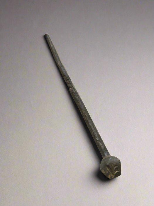 Romain antique Argent Épingle décorative pour vêtement avec, Antiek en Kunst, Antiek | Overige Antiek