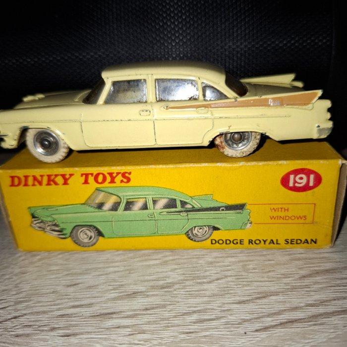 Dinky Toys 1:43 - Modelauto - Dinky Toys 191 Dodge Royal, Hobby en Vrije tijd, Modelauto's | 1:5 tot 1:12