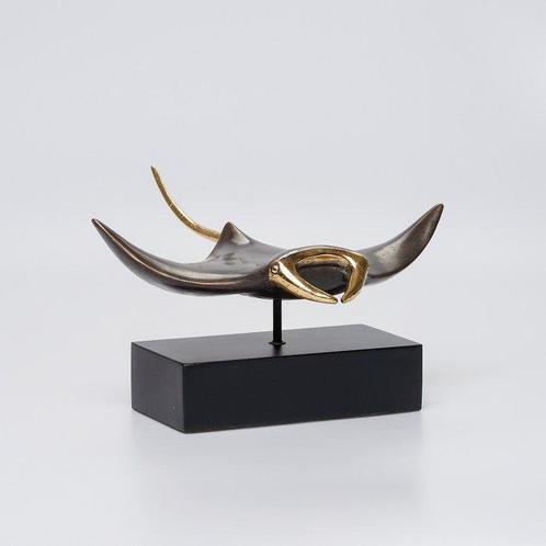 Sculpture, NO RESERVE PRICE - Bronze Manta Ray Sculpture, Antiek en Kunst, Kunst | Designobjecten