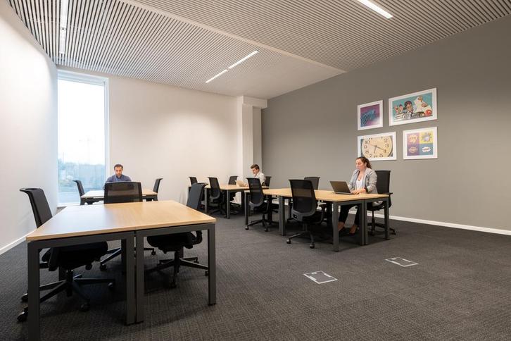 Coworkingruimte in Anderlecht City Dox, Articles professionnels, Immobilier d'entreprise