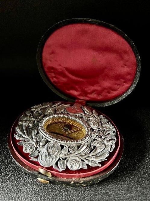 Reliekhouder - Leder, Textiel, Zilver - 1850-1900 - St., Antiek en Kunst, Kunst | Niet-Westerse kunst