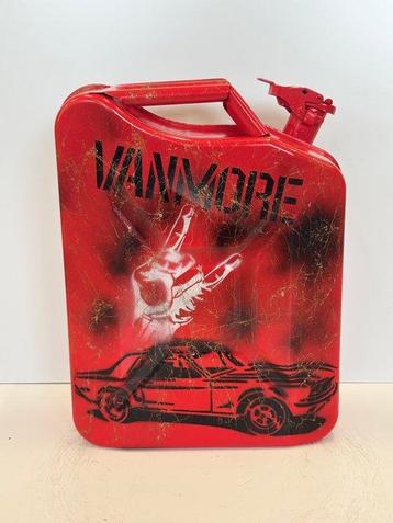 Rob VanMore - Oil Crisis American Muscles XL - 47cm