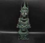 Superbe buste oba - sculptuur - De ingevoerde tekst ife