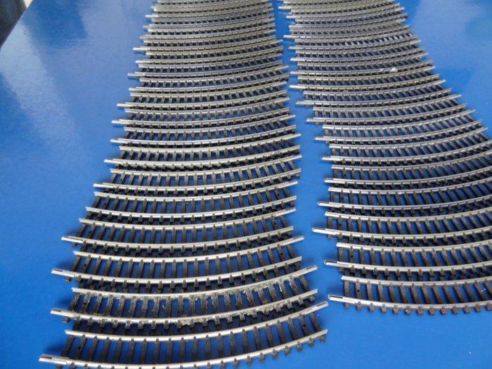 Trix N - 4912 - Modeltreinsporen (40) - gebogen rails R1, Hobby en Vrije tijd, Modeltreinen | N-Spoor