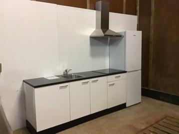 Veiling: Keuken 4 stuks Nieuw beschikbaar voor biedingen