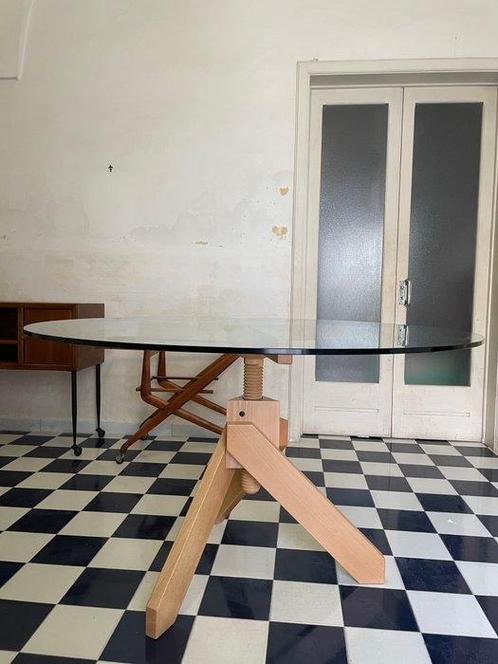 I.C.F. De Padova - Vico Magistretti - Eettafel - Hout -, Antiek en Kunst, Antiek | Meubels | Stoelen en Sofa's