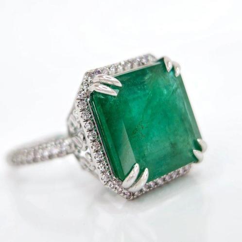 Ring - 14 karaat Witgoud Smaragd - Diamant, Handtassen en Accessoires, Ringen