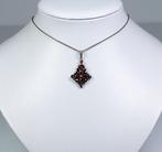 Sans Prix de Réserve - Pendentif Tombak - grenats bohèmes