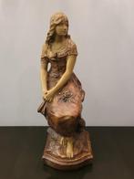Auguste Moreau (1834 - 1917) - Sculpture, Fanciulla seduta -