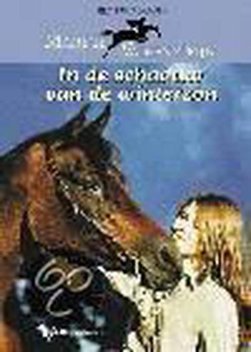 In de schaduw van de winterzon / Manege Valkensteijn, Boeken, Kinderboeken | Jeugd | 13 jaar en ouder, Gelezen, Verzenden