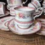 Manufacture Queen’s - Tafelservies (26) - Floraal decor roze