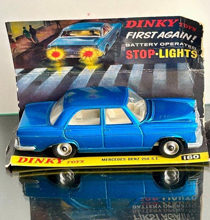 Dinky Toys - Voiture miniature - Dinky Toys 160, Hobby en Vrije tijd, Modelauto's | 1:5 tot 1:12