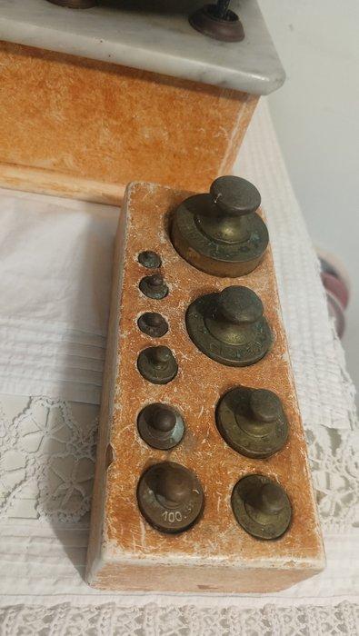 Weegschaal - Messing, Marmer, Hout, Antiek en Kunst, Curiosa en Brocante