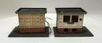 Twee vintage handgemaakte spoorweg seinhuisjes – Hout – ca., Nieuw