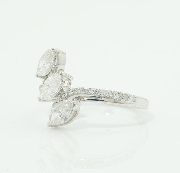 Trouwring - 14 karaat Witgoud - 1.07ct. tw. Diamant, Handtassen en Accessoires, Antieke sieraden