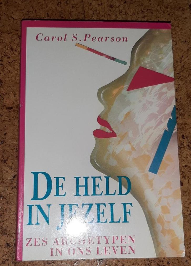 De held in jezelf 9789065904294 Carol Pearson, Boeken, Politiek en Maatschappij, Gelezen, Verzenden