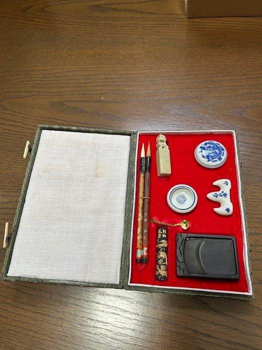 Chinese Calligraphy Set  (Wénfáng Jíjn) – Inkstone,, Antiek en Kunst, Antiek | Speelgoed
