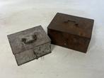 Brandkast (2) - kluis - IJzer - oude geldkistjes