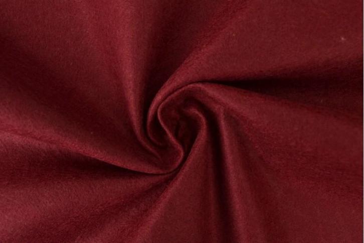 15 meter vilt 3mm - bordeaux rood, Hobby en Vrije tijd, Stoffen en Lappen, 120 cm of meer, 200 cm of meer, Rood, Nieuw, Polyester