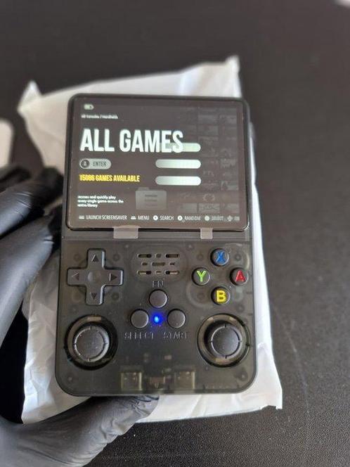 R36S - R36S Retro Gaming Console – included 64GB SD 15,000+, Games en Spelcomputers, Spelcomputers | Overige Accessoires