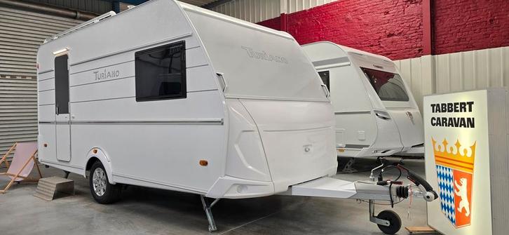 Tabbert Turiano 420  QD/F 2025 Promo, Caravans en Kamperen, Caravans, 1000 - 1250 kg, Airco, Disselslot, Douche, Fietsenrek, Gascomfoor