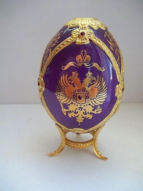 House of Fabergé - The Imperial jeweled Egg Collection -, Antiquités & Art, Curiosités & Brocante