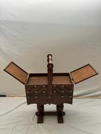 Naaidoos - Antieke Naaidoos op Poten in Uitrekbaar Design -, Antiek en Kunst