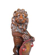 Beeld, Antique Carved Wooden Heraldic Lion Sculpture - 36 cm