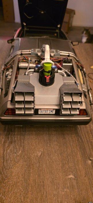 Eaglemoss 1:8 - Voiture miniature - DeLorean DMC-12 (Back to, Hobby & Loisirs créatifs, Voitures miniatures | 1:5 à 1:12