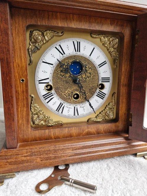 Horloge de table - Christiaan Huygens - noyer, laiton,, Antiek en Kunst, Antiek | Klokken