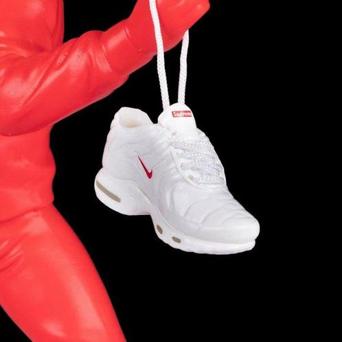 SKE - Banksy X Nike TN REQUIN, Antiek en Kunst, Kunst | Schilderijen | Modern
