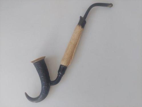 Custom design - Sans Prix de Réserve - Pipe - Cornet et peau, Verzamelen, Rookartikelen, Aanstekers en Luciferdoosjes