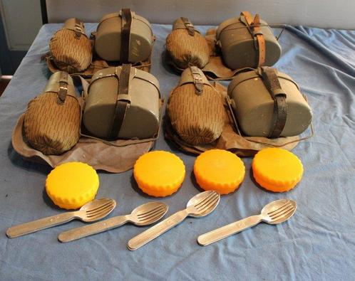Allemagne - 4 ensembles de sacs à pain allemands avec boîte, Verzamelen, Militaria | Algemeen