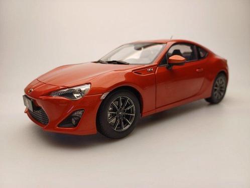 Century dragon 1:18 - Modelauto - Toyota GT86 - 2013 - Rood, Hobby en Vrije tijd, Modelauto's | 1:5 tot 1:12