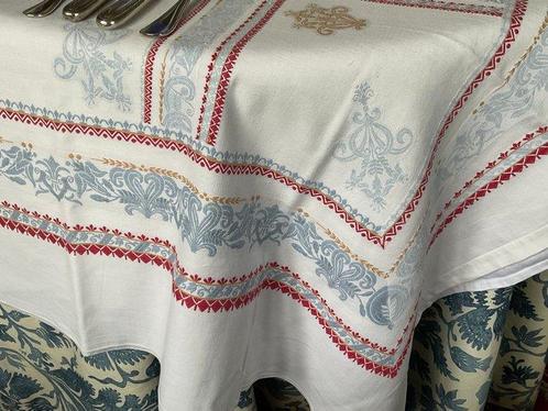 Late Napoleon III, Empire-linnen tafellinnen met initialen, Antiek en Kunst, Antiek | Tapijten, Tafelkleden en Textiel