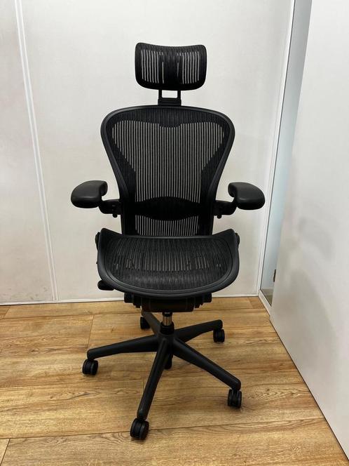 Refurbished Herman Miller Aeron Inclusief Hoofdsteun!, Huis en Inrichting, Bureaustoelen, Bureaustoel, Zwart, Zo goed als nieuw