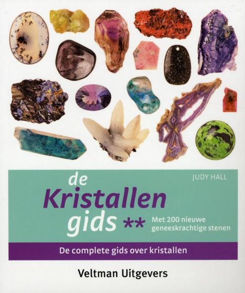 De kristallengids 2 9789048301812 Judy Hall, Boeken, Esoterie en Spiritualiteit, Zo goed als nieuw, Verzenden